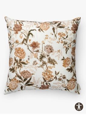 ❤️NWT -Hestercombe Pillow Cover